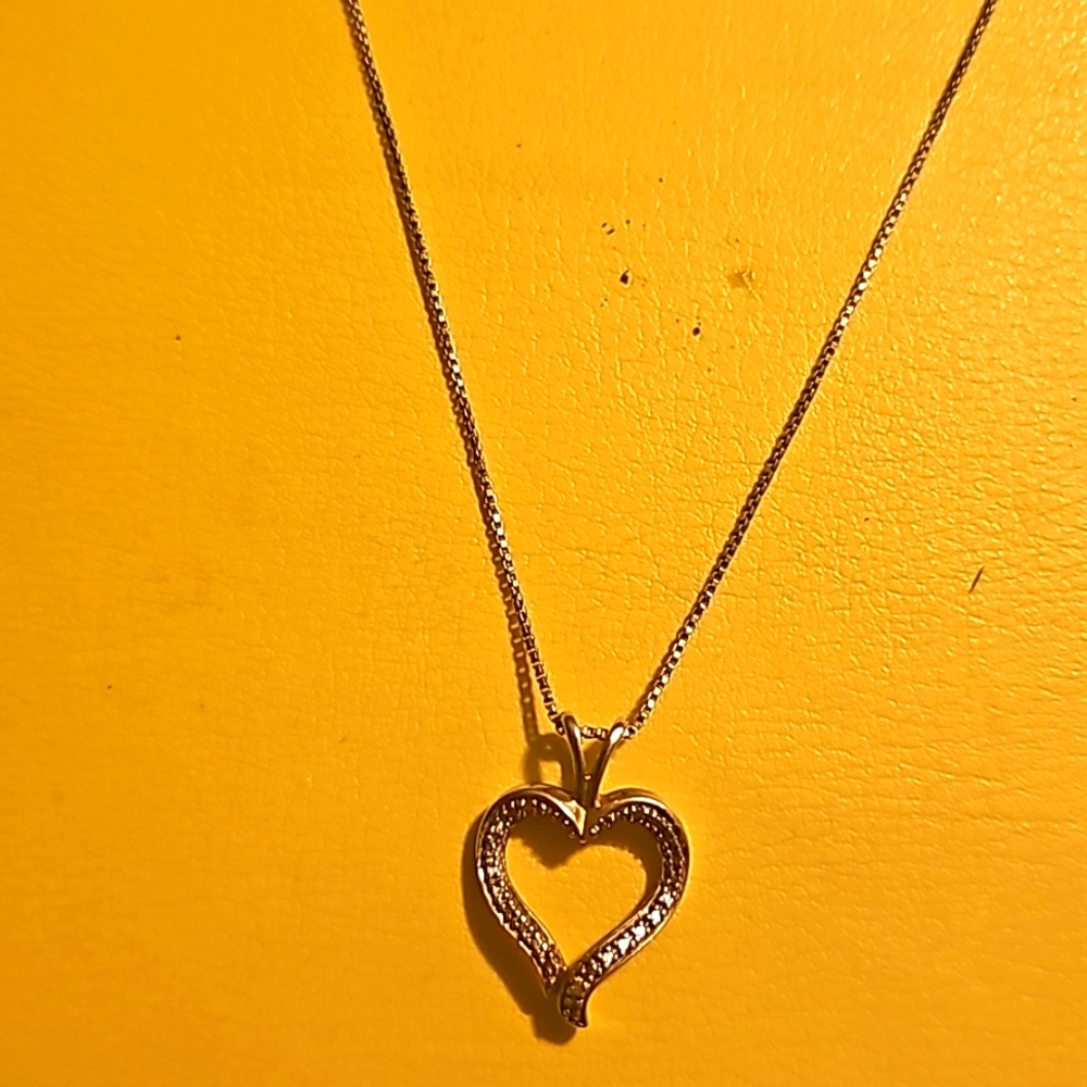 Heart Diamond Pendant Necklace, Silver 925 Stamped, 20", Clasp Closure